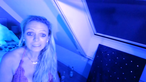 diamantpussyhot  10-09-2022